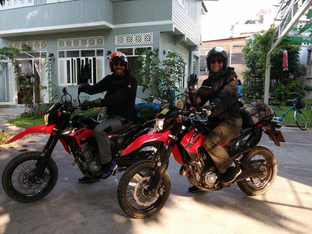 Lada House Lampang Exterior foto