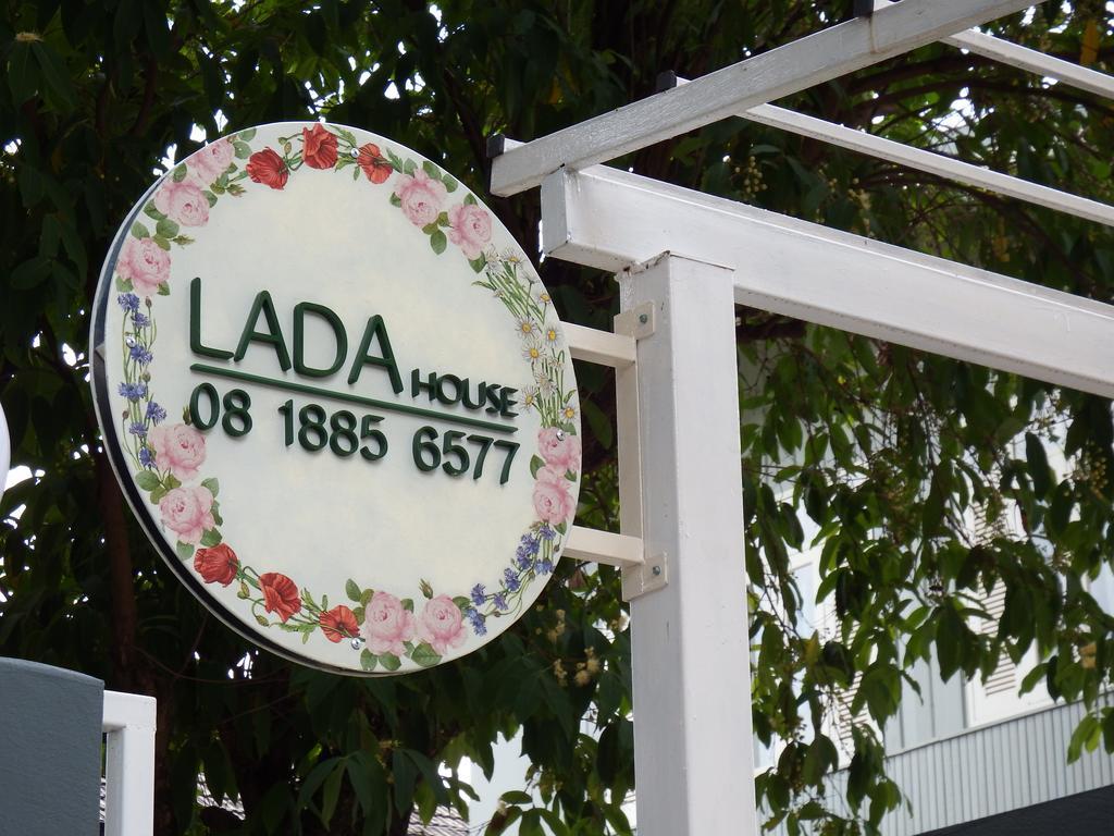 Lada House Lampang Exterior foto